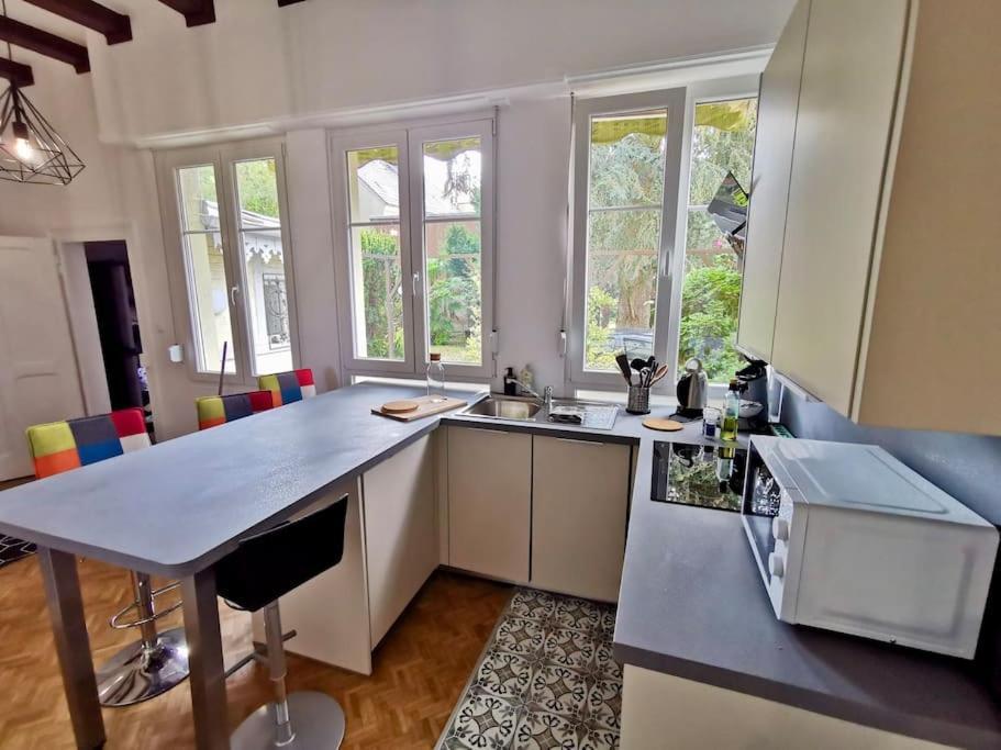 Appart' Wifi & Netflix Avec Terrasse Privative :) * Mulhouse